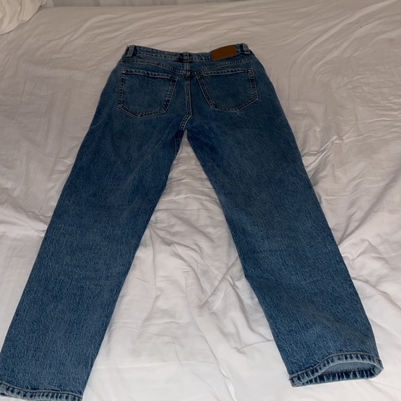Zara High Rise Mom Jeans - Picture 2 of 4